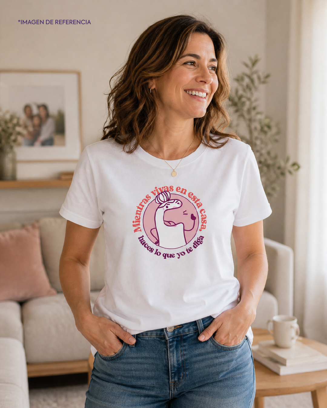 Camiseta “Mientras vivas en esta casa…”